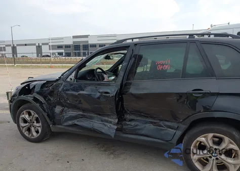 2012 BMW X5 xDrive35D from USA, damaged, VIN 5UXZW0C50CL667178